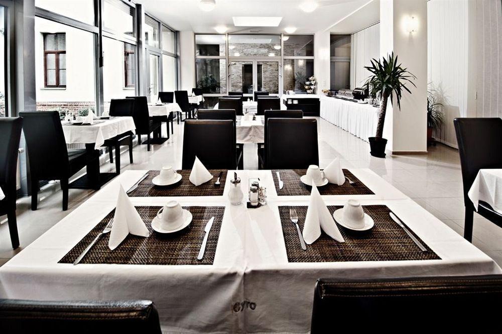 ברנו Hotel Cyro מראה חיצוני תמונה