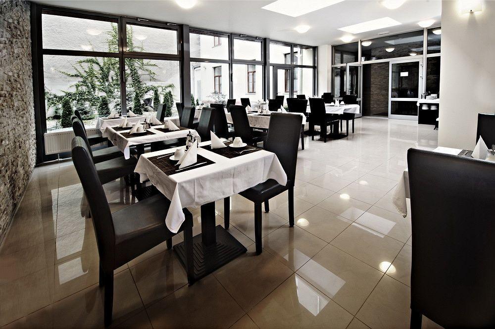 ברנו Hotel Cyro מראה חיצוני תמונה