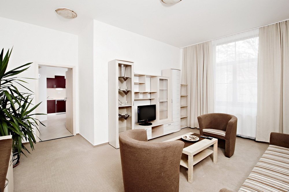 ברנו Hotel Cyro מראה חיצוני תמונה