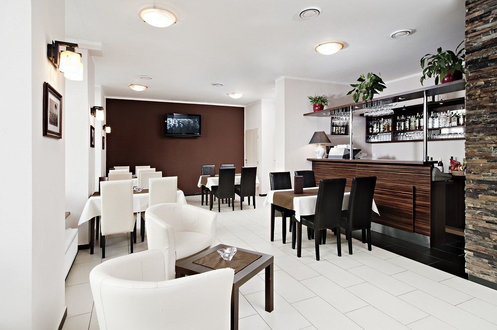 ברנו Hotel Cyro מראה חיצוני תמונה